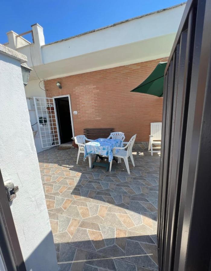 Villa Pisola Fiumicino Airport - Seafront Экстерьер фото