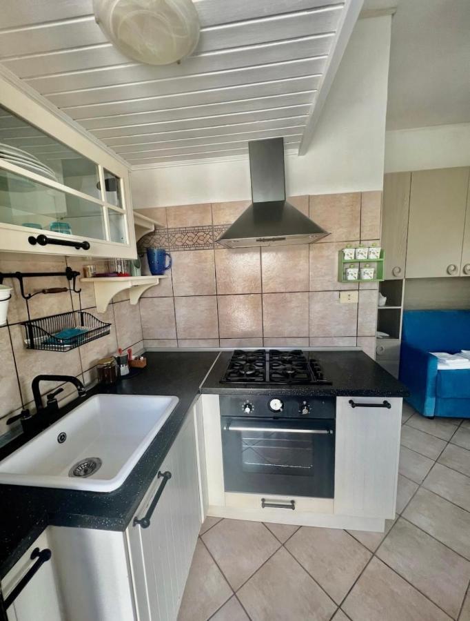 Villa Pisola Fiumicino Airport - Seafront Экстерьер фото