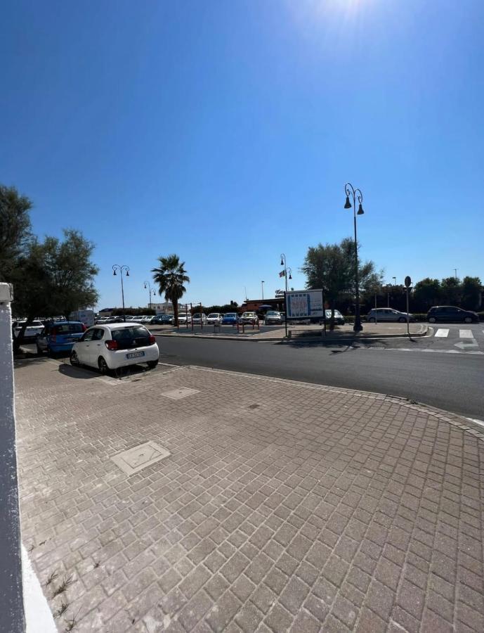 Villa Pisola Fiumicino Airport - Seafront Экстерьер фото